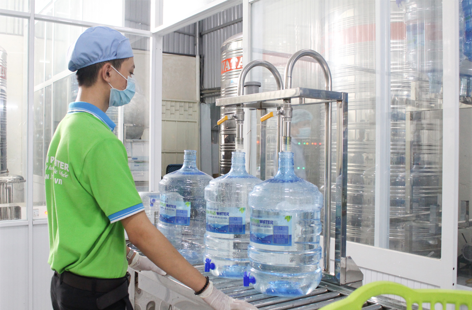 Sài Gòn Fresh Plus mang đến nguồn nước tinh khiết hơn, sạch hơn và an toàn hơn cho sức khỏe con người, góp phần bảo vệ môi trường.