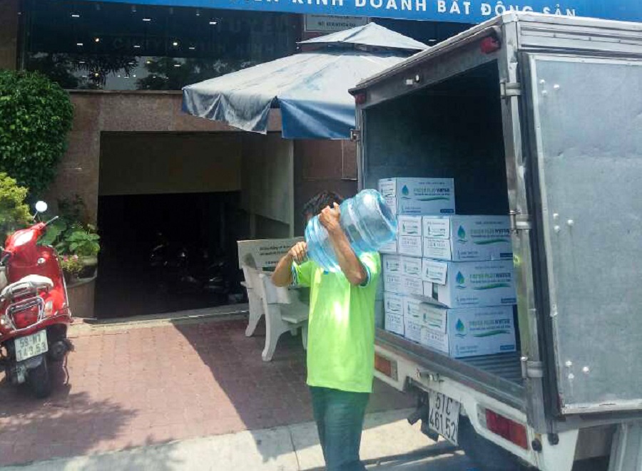 Sài Gòn Fresh Plus hỗ trợ giao nước uống tận nhà khắp 22 quận huyện trên địa bàn TPHCM.